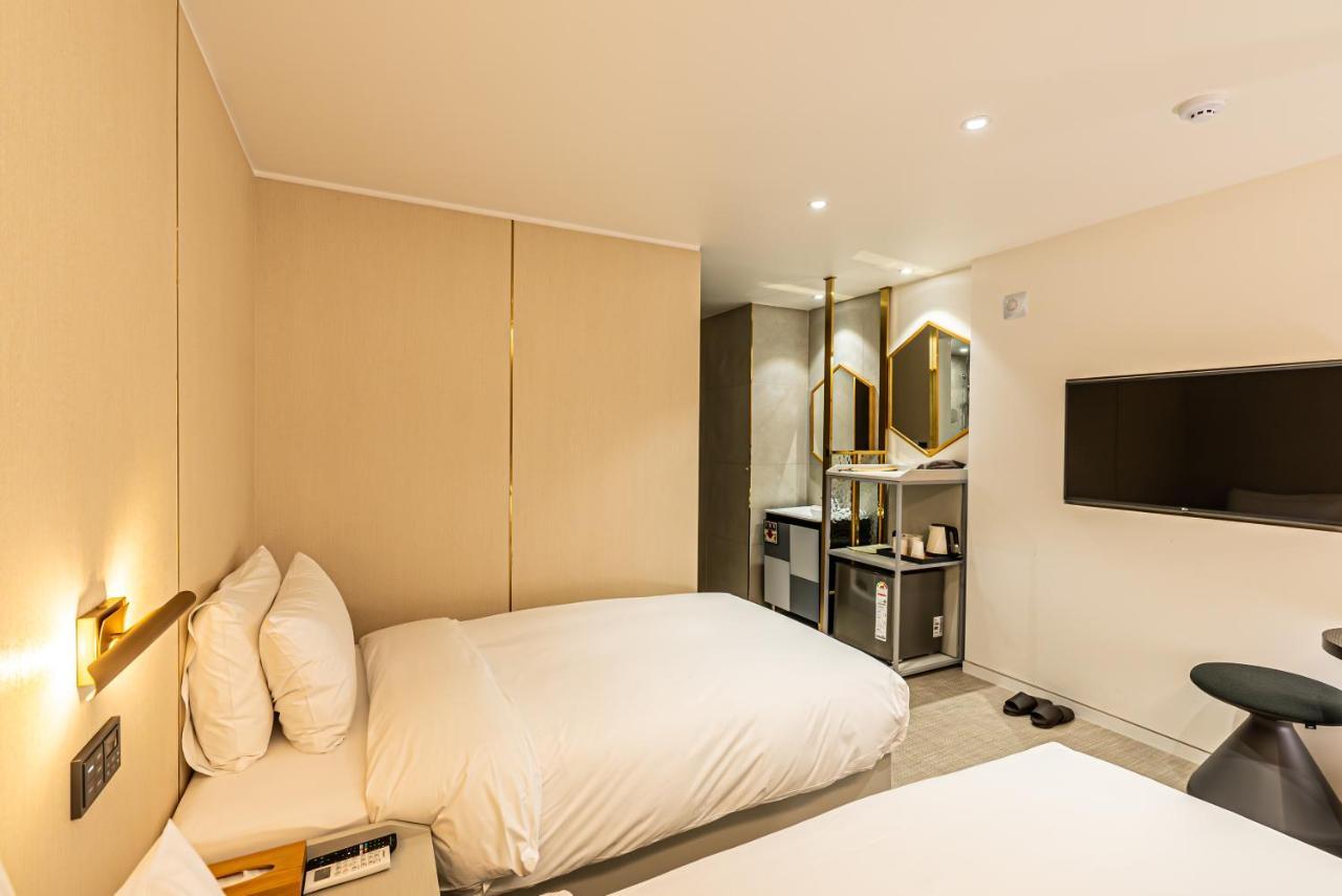 Hotel The Grang Seogwipo Extérieur photo
