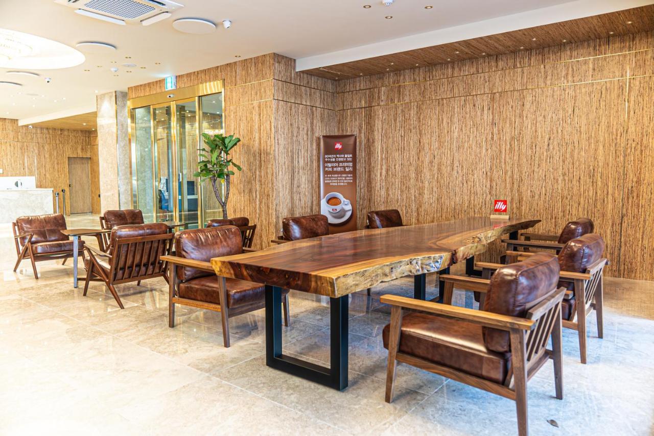Hotel The Grang Seogwipo Extérieur photo