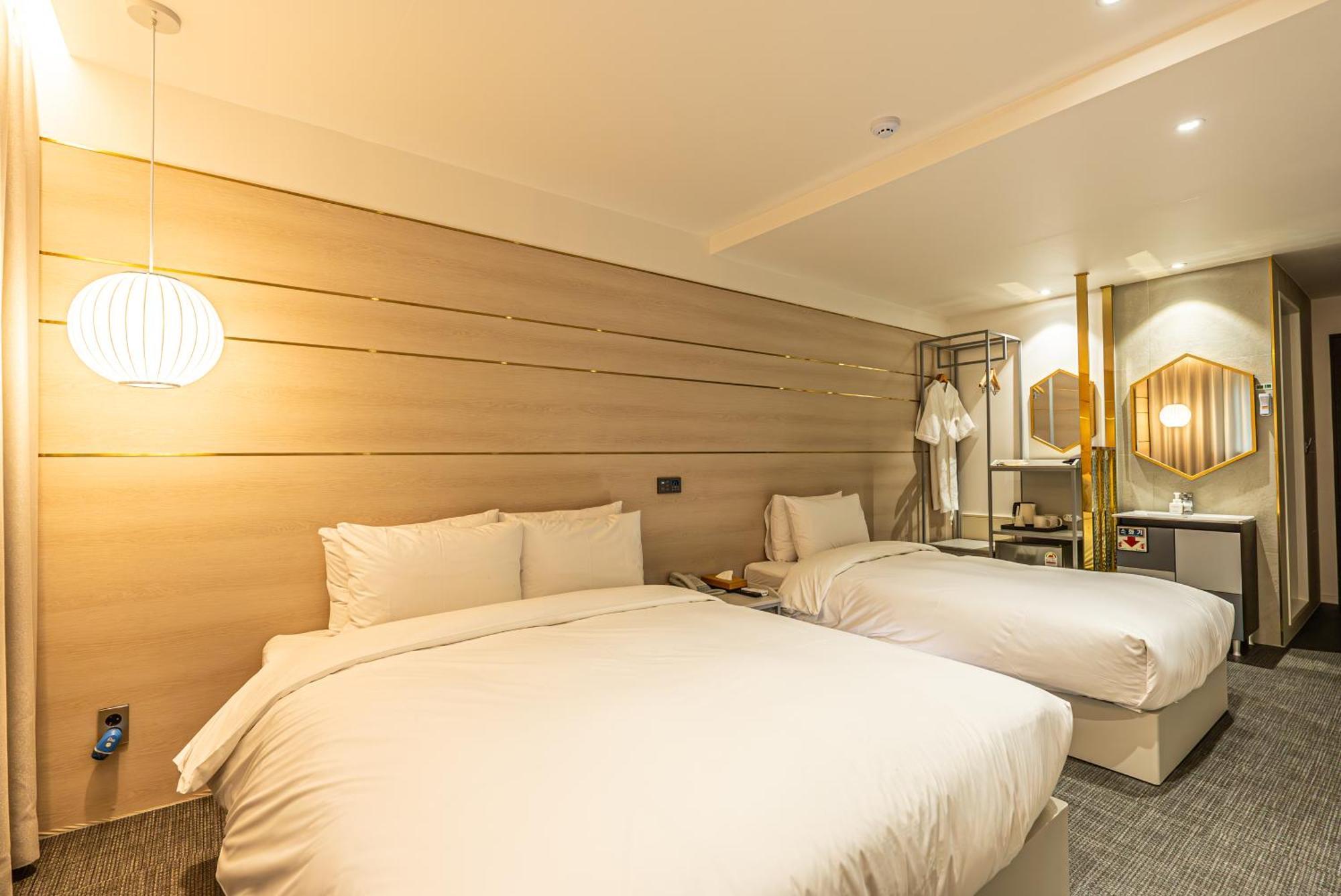 Hotel The Grang Seogwipo Extérieur photo